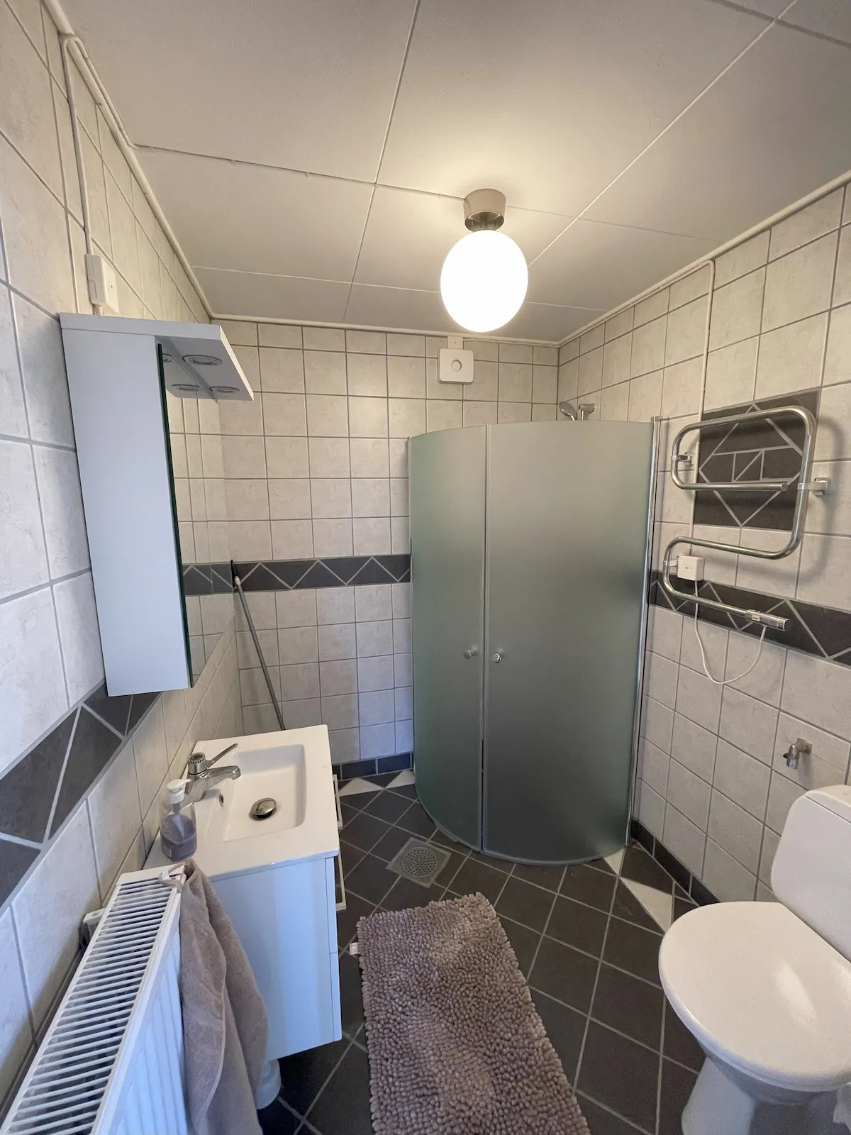 Badrum nedervåning